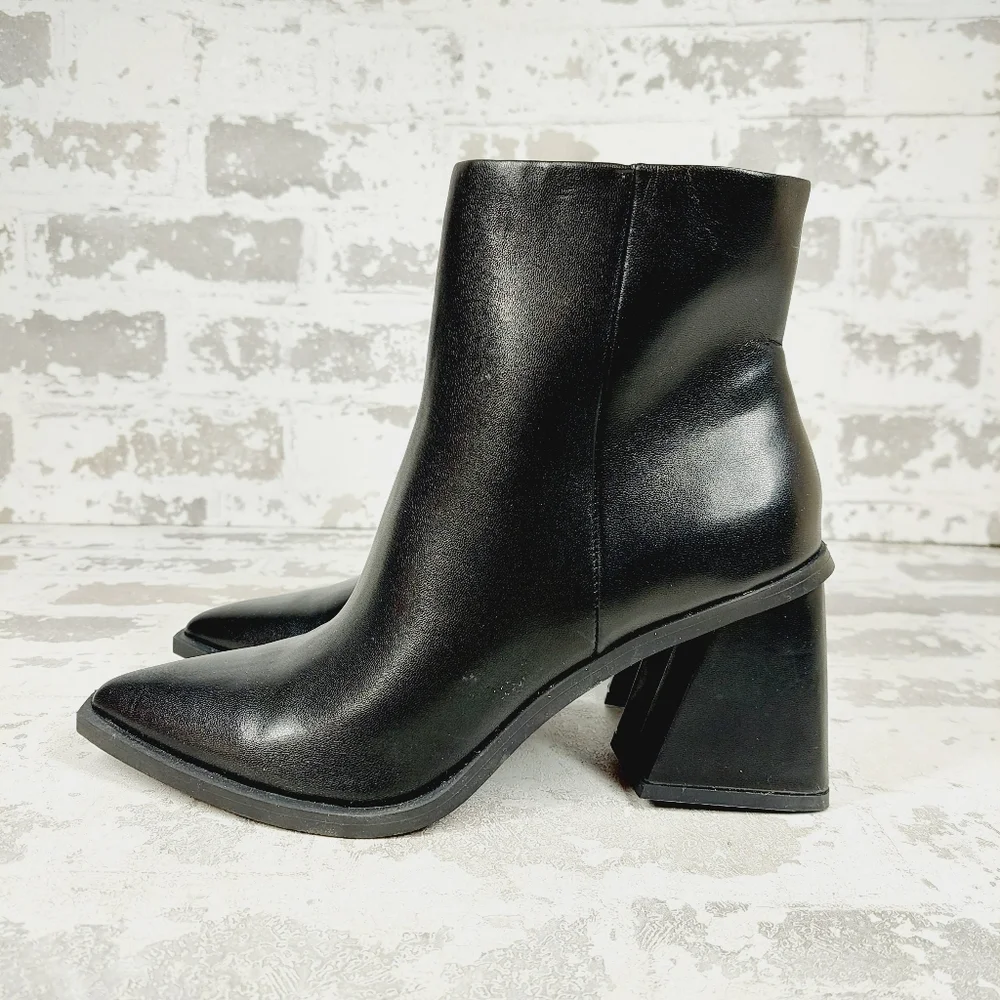 NEW BP Loren Black Leather Pointed Toe Ankle Booties H607